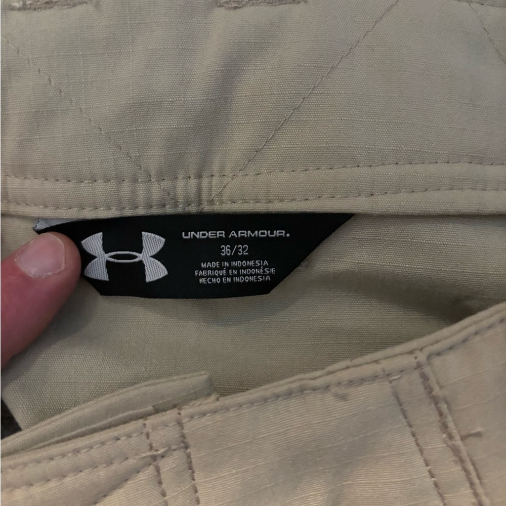 Under Armour men’s tactical pants - Picture 3 of 3